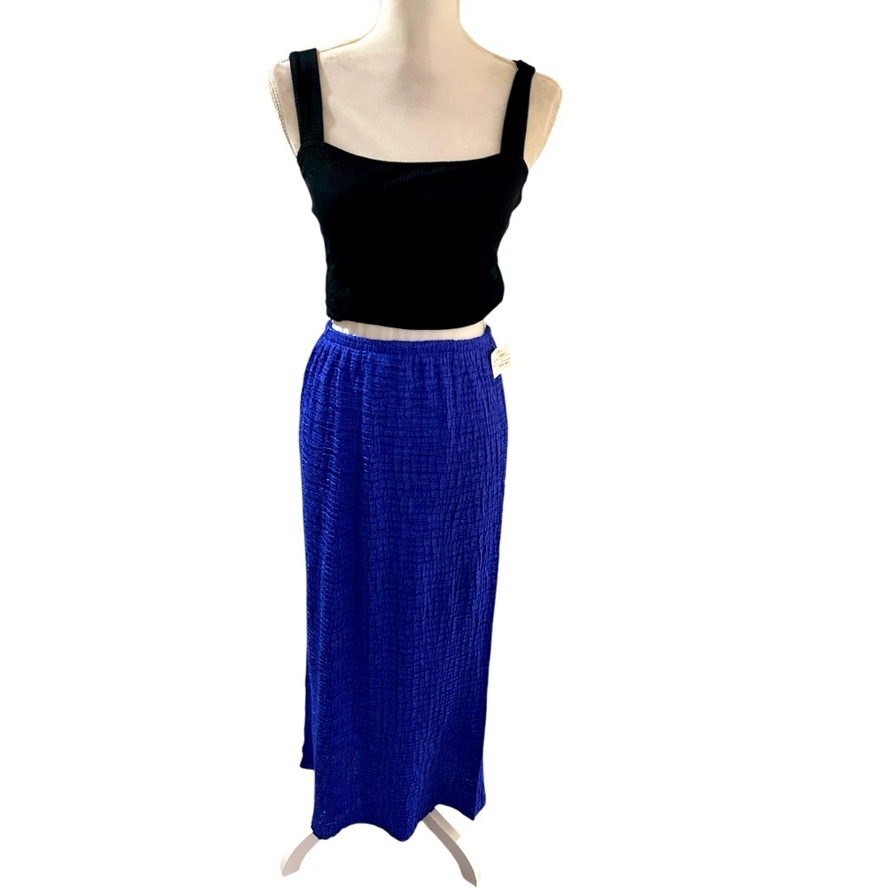 SOLD on Posh Live without listing Clearout do not buy
